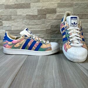 Adidas Superstar Shell Toe Shoes- Blue with Foral Print- Size 9.5 Women GUC